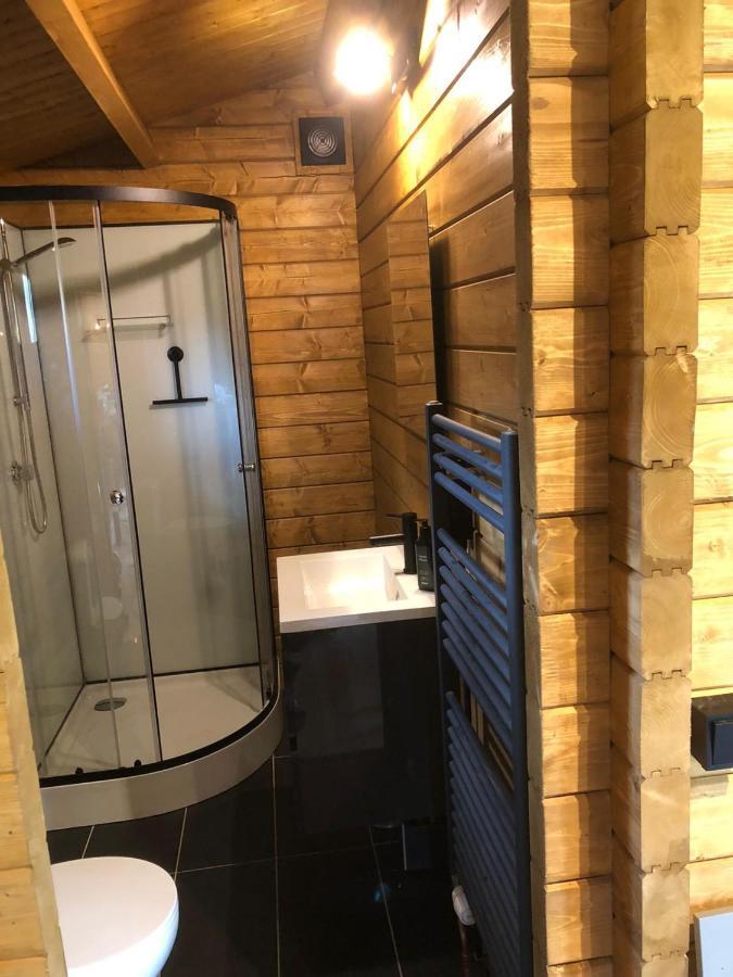 푸텐 3 Slaapkamer Blokhut Met Opgemaakte Bedden 빌라 외부 사진